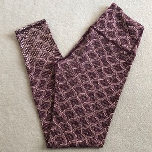 Aerie Chill Leggings Size Medium